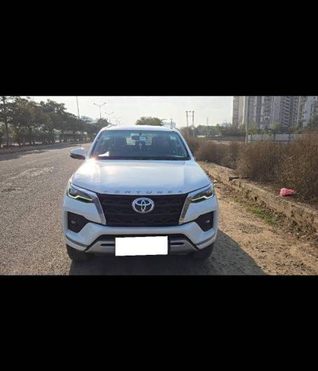 https://images10.gaadi.com/usedcar_image/4414088/original/6b09950eb4611954bef12ff2d7c68931.jpg?imwidth=6400