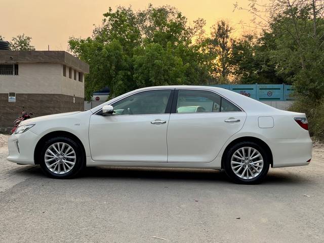 https://images10.gaadi.com/usedcar_image/4414263/original/f75349837ee1fa80ff93c1337caca368.jpg?imwidth=6402
