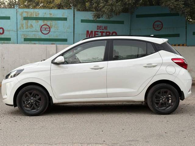 https://images10.gaadi.com/usedcar_image/4414284/original/processed_ca9b599babcd57d515b1fb0ffa8bff78.jpg?imwidth=6402