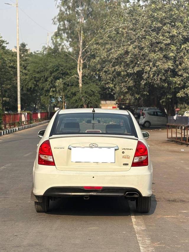 https://images10.gaadi.com/usedcar_image/4414343/original/processed_303dec394eb252cd4a2acbfaa8f8709c.jpg?imwidth=6401