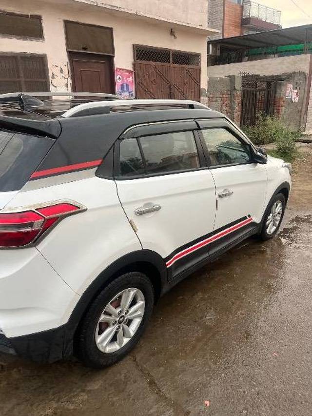 https://images10.gaadi.com/usedcar_image/4414355/original/303dc15fe5f666f1a68e5b3adf6c2552.jpeg?imwidth=6402