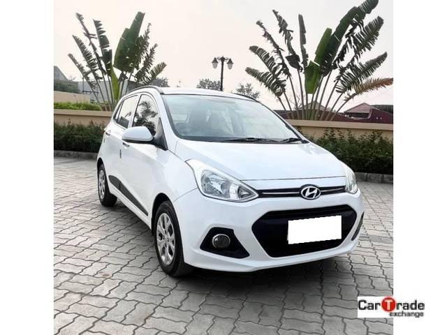 https://images10.gaadi.com/usedcar_image/4414419/original/processed_cae9d716ac56f4202e23f9b576e79ead.jpg?imwidth=6400