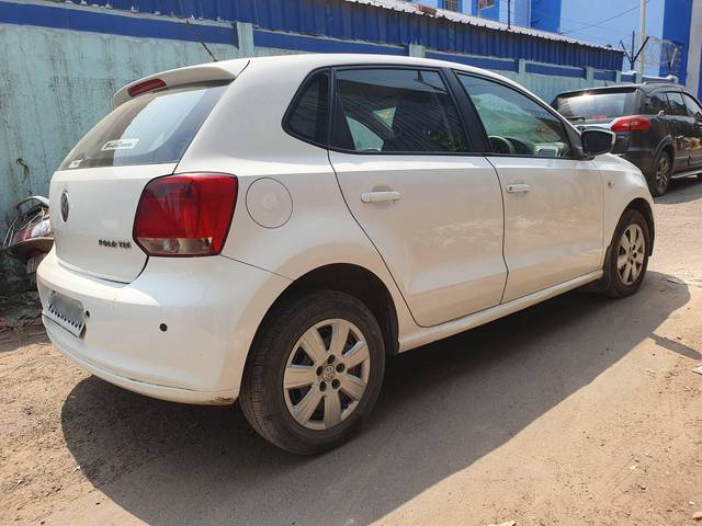 https://images10.gaadi.com/usedcar_image/4414423/original/processed_e5183905c722f2d64e9d439a5bbf15fb.jpg?imwidth=6401