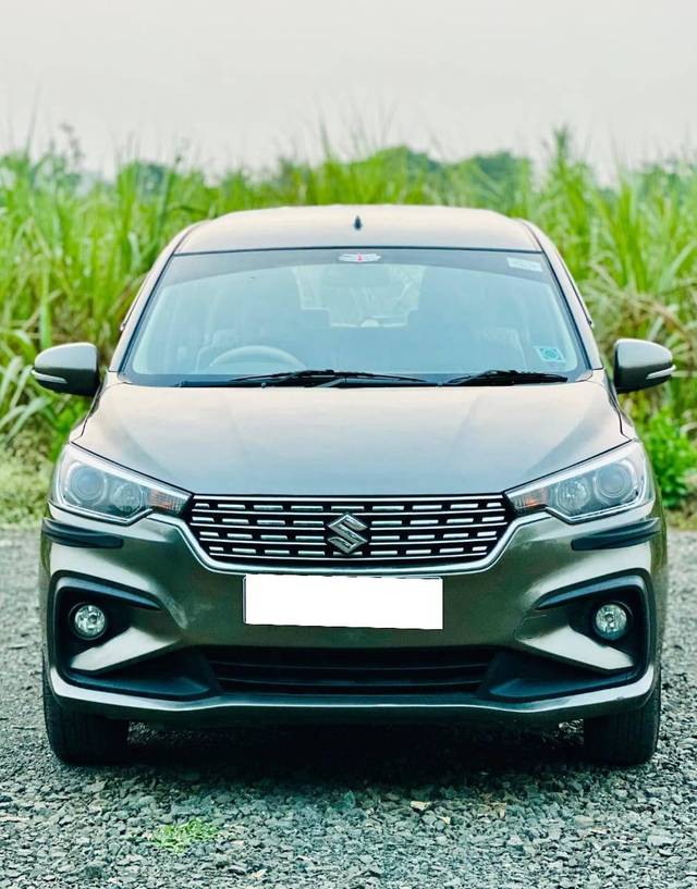 https://images10.gaadi.com/usedcar_image/4414595/original/processed_c669f1f5ff8544cf595da4c6e02cc305.jpg?imwidth=6400