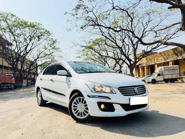 https://images10.gaadi.com/usedcar_image/4414726/original/processed_d5234857-35f5-4f54-9cb5-a13d00c0d0ce.jpg?imwidth=6400