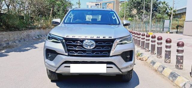 https://images10.gaadi.com/usedcar_image/4414748/original/processed_140137c08f4774daac07ae00c5d3be3d.jpg?imwidth=6400