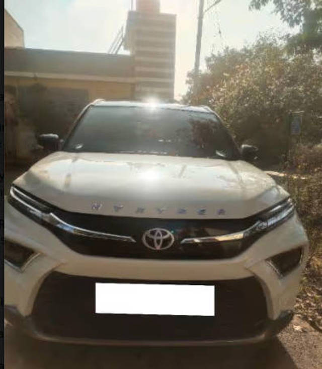 https://images10.gaadi.com/usedcar_image/4414900/original/fa210353d93965624203fdc565b7b26f.jpg?imwidth=6402