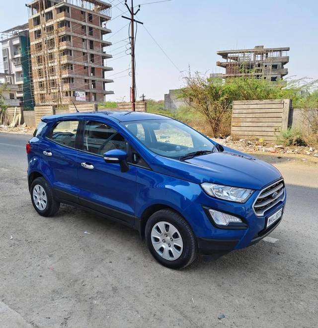 https://images10.gaadi.com/usedcar_image/4414932/original/processed_5226e713a57378cfcf24519d5a9b696b.jpg?imwidth=6400