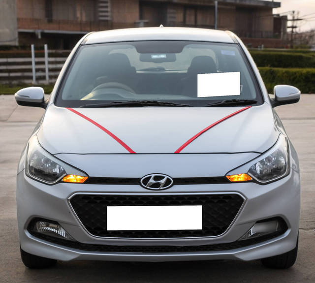 https://images10.gaadi.com/usedcar_image/4415035/original/processed_dda62f60a83bb56dce7fdd195d598026.png?imwidth=6401