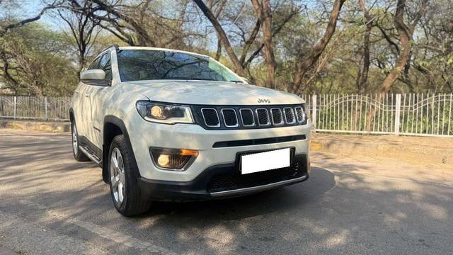 https://images10.gaadi.com/usedcar_image/4415069/original/processed_b7a3d2ec0e6f9786e77ffcd69395c271.jpg?imwidth=6400