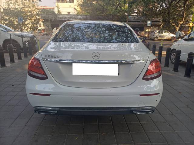 https://images10.gaadi.com/usedcar_image/4415079/original/processed_32a0cb578e56dd1748dca7555ad3cbc0.jpg?imwidth=6401