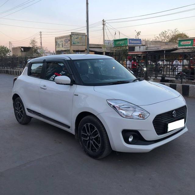 https://images10.gaadi.com/usedcar_image/4415112/original/processed_79c38586582c5ce98789ccb268feb5ef.jpg?imwidth=6400