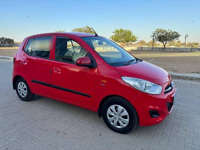 https://images10.gaadi.com/usedcar_image/4415131/original/processed_b7100004a47e8f5fb3b6d53cab345195.jpg?imwidth=6400