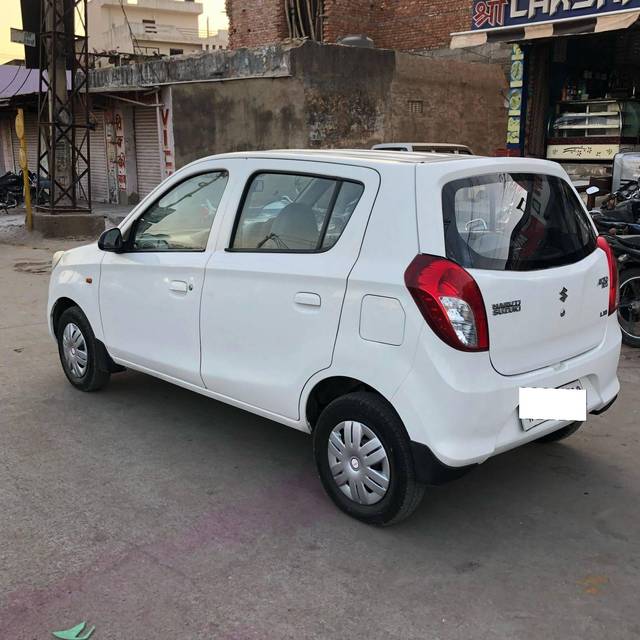 https://images10.gaadi.com/usedcar_image/4415140/original/processed_8c8b69256e8e8b85d97916d626053f44.jpg?imwidth=6401