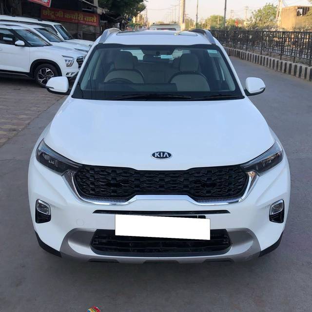 https://images10.gaadi.com/usedcar_image/4415147/original/processed_8cdf9406ecabf58735e6db49a1e68c31.jpg?imwidth=6400