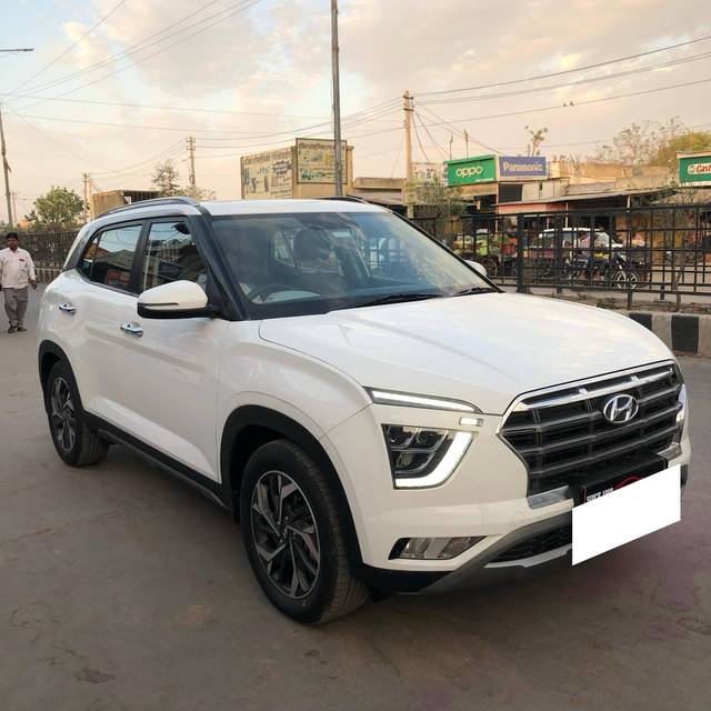 https://images10.gaadi.com/usedcar_image/4415180/original/processed_dd87ffb4c846ec852a992563e717d722.jpg?imwidth=6400