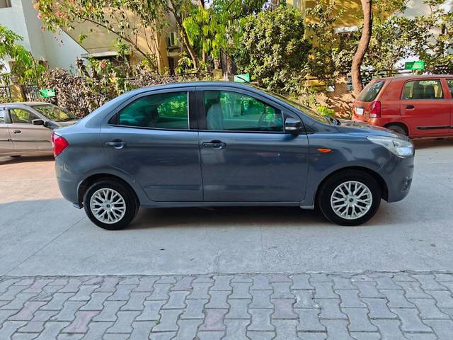 https://images10.gaadi.com/usedcar_image/4415207/original/processed_f6c006c0c19ef550975c395c90396563.jpg?imwidth=6401