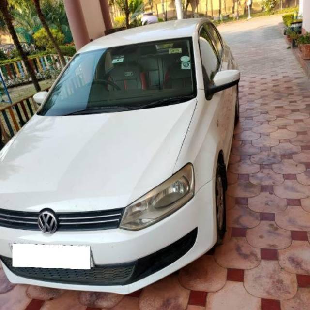 https://images10.gaadi.com/usedcar_image/4415214/original/processed_8b7e50cb-a199-4708-970b-f632c05fe685.jpg?imwidth=6402