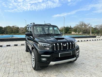Mahindra Scorpio S 11 Mahindra Scorpio S 11