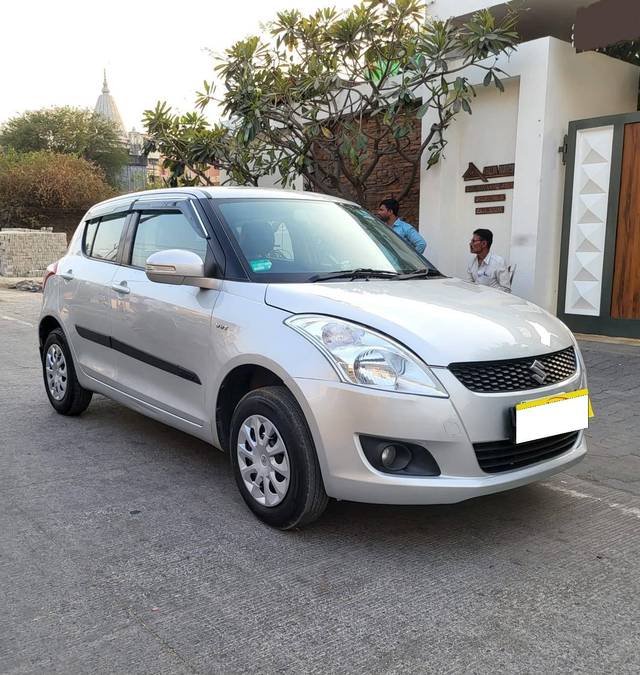 https://images10.gaadi.com/usedcar_image/4415291/original/processed_ebc97234a55ca0da66c52c4aa273b246.jpg?imwidth=6400