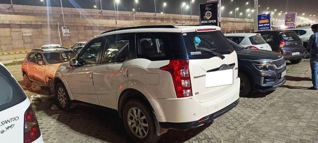 https://images10.gaadi.com/usedcar_image/4415306/original/d98d379a92e79eb0482ad480536eab60.jpg?imwidth=6402