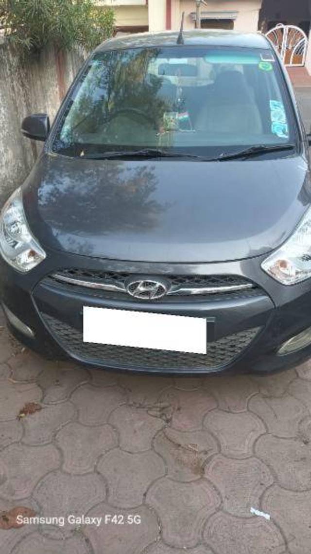 https://images10.gaadi.com/usedcar_image/4415321/original/830b28eb419db418f253da217d387de8.jpg?imwidth=6402