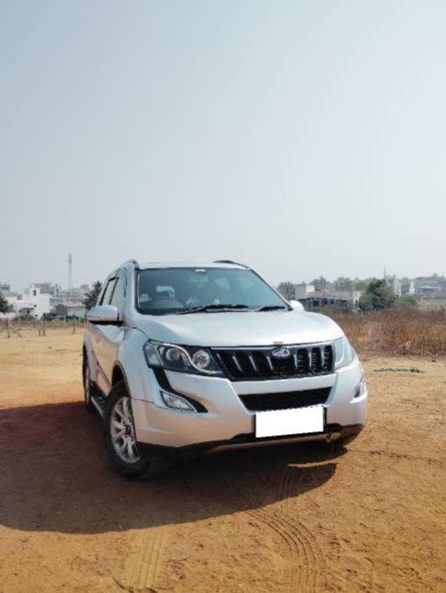 https://images10.gaadi.com/usedcar_image/4415529/original/processed_3186d2aa-0c75-41ac-9535-59b1619f086b.jpg?imwidth=6400