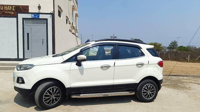 https://images10.gaadi.com/usedcar_image/4415608/original/processed_6bc76ab2-34d6-454c-9833-2e3824e97f58.jpg?imwidth=6402