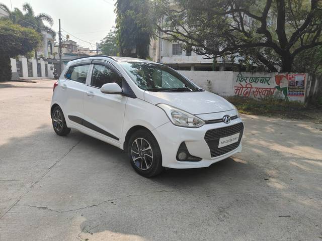 https://images10.gaadi.com/usedcar_image/4415616/original/c4ece1514cd14826ea9bd7192b282ba3.jpeg?imwidth=6402