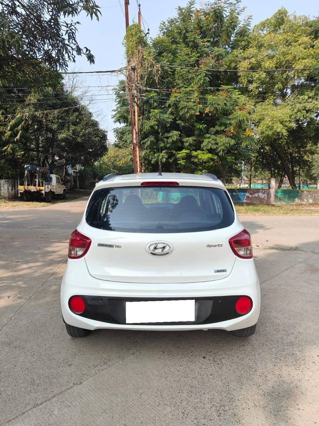 https://images10.gaadi.com/usedcar_image/4415616/original/processed_bdba73817918dfee19b154b8f384075e.jpeg?imwidth=6401