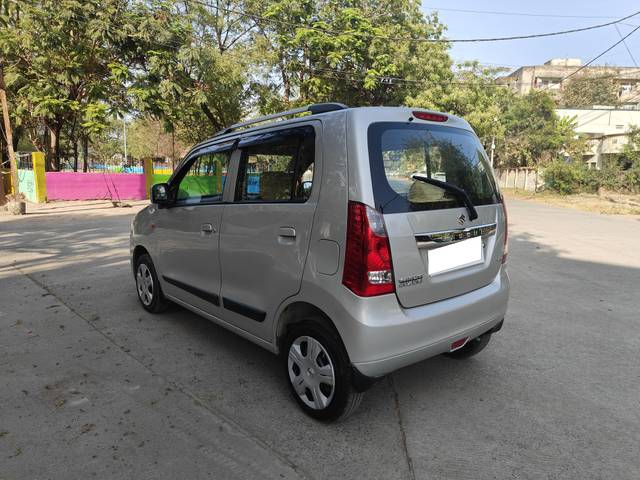 https://images10.gaadi.com/usedcar_image/4415625/original/processed_6471ff767d88d64cc813f0676c1f6c94.jpeg?imwidth=6401