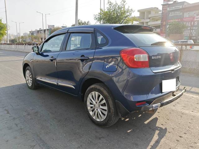 https://images10.gaadi.com/usedcar_image/4415673/original/processed_6f8a470e3ebd72d545e4cf3052d3787a.jpg?imwidth=6402