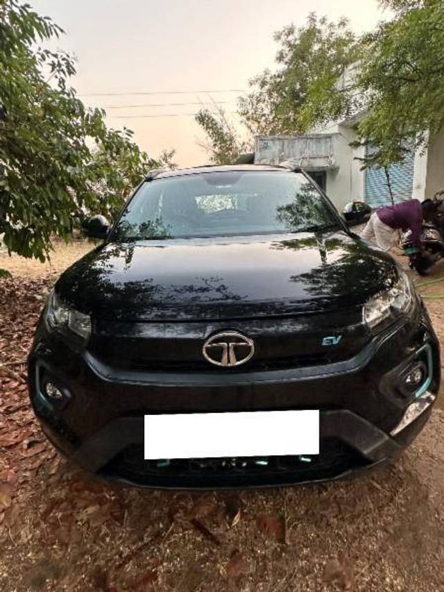 https://images10.gaadi.com/usedcar_image/4415733/original/94728790cf8d73a3ff68d3c2f4871a6c.jpeg?imwidth=6402