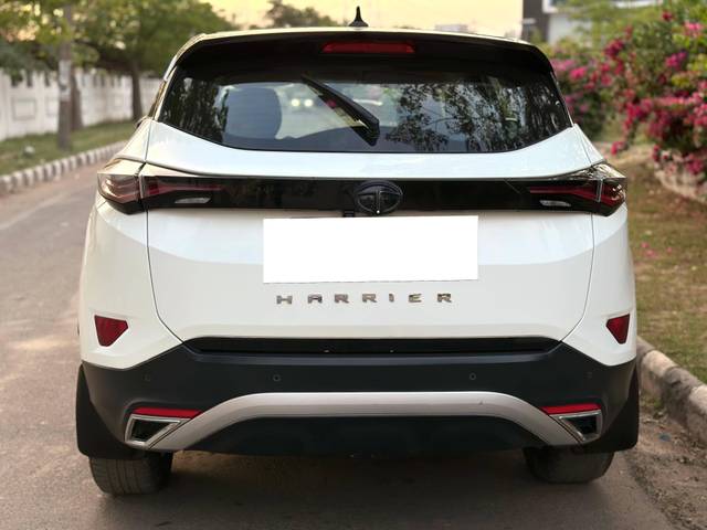 https://images10.gaadi.com/usedcar_image/4415797/original/processed_3abc773b81a46c9d3afa3eda8a871af1.jpg?imwidth=6401