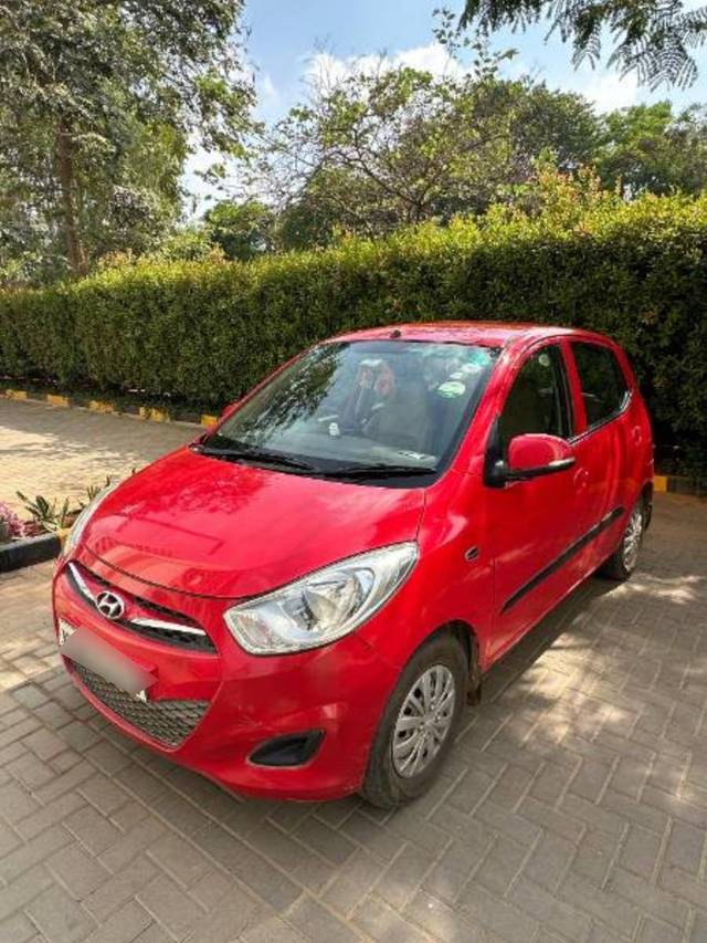 https://images10.gaadi.com/usedcar_image/4415824/original/67c17a66a654d3ee7307ef783f48c76e.jpg?imwidth=6402
