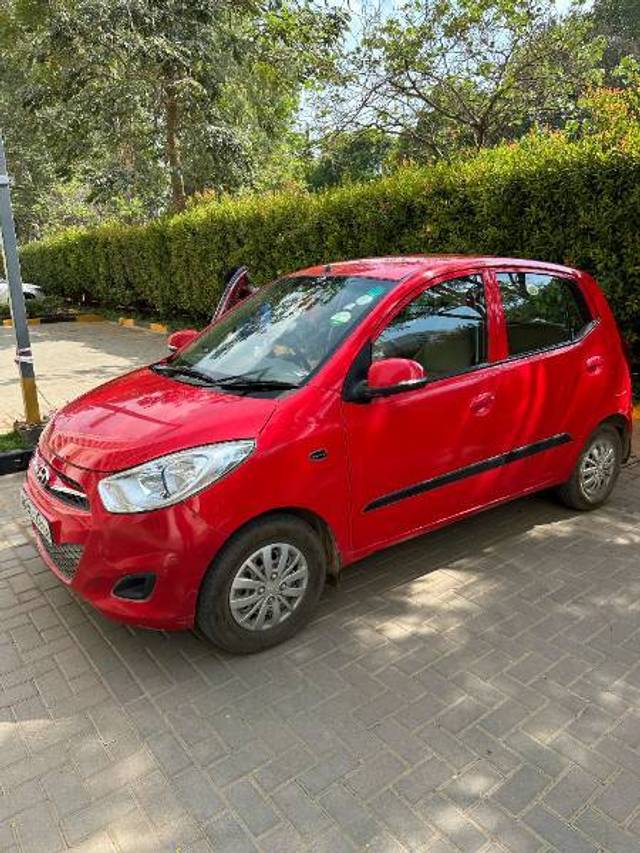 https://images10.gaadi.com/usedcar_image/4415824/original/85e38208af1fc18e131cd4947e2fc92c.jpg?imwidth=6400