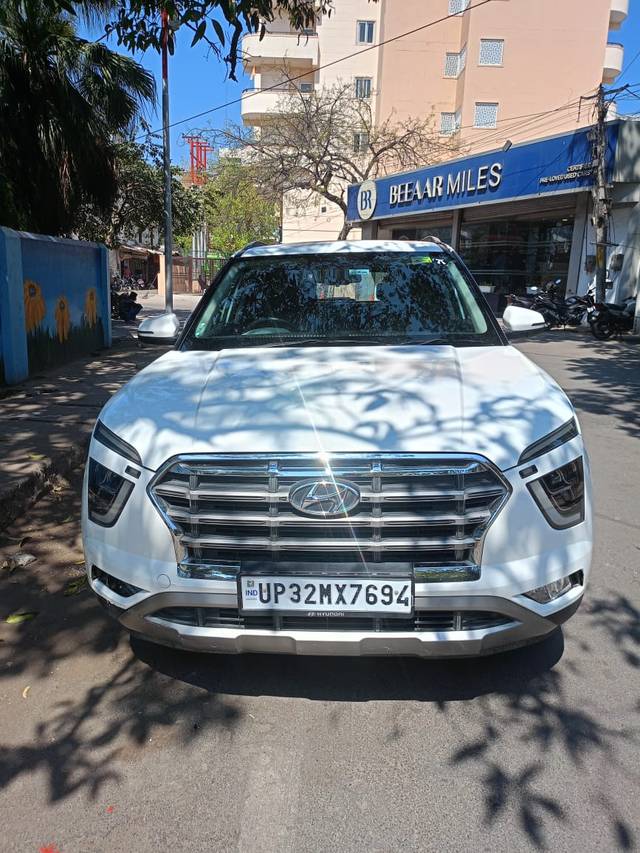 https://images10.gaadi.com/usedcar_image/4415835/original/c481cde5ce5e7bc8ad8b328a6e65a7a2.jpg?imwidth=6400