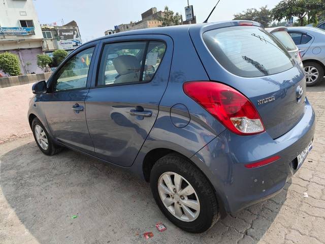 https://images10.gaadi.com/usedcar_image/4415904/original/processed_eedd92e4-beff-4b4b-a4f9-8a2f3819bde2.jpg?imwidth=6402