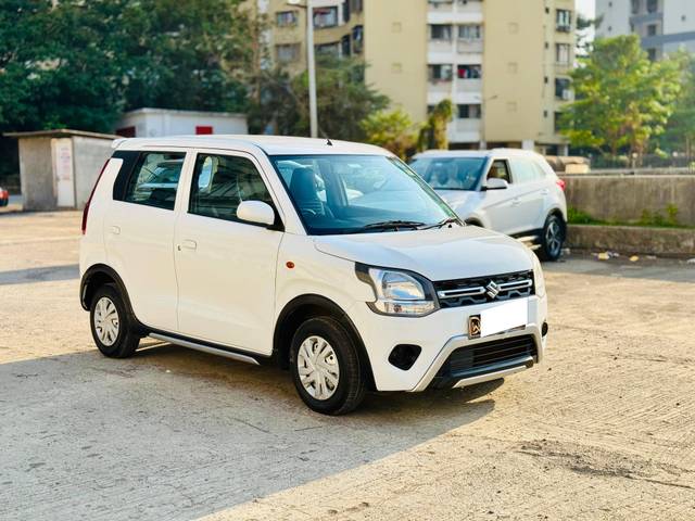 https://images10.gaadi.com/usedcar_image/4415919/original/processed_0bfad8e64134bbb789c42dd4aaec3dcf.jpg?imwidth=6400