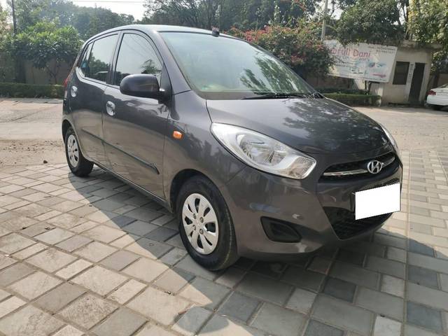 https://images10.gaadi.com/usedcar_image/4415950/original/processed_f5951e4798a9ca5bb05a8c552672bf4b.jpg?imwidth=6400