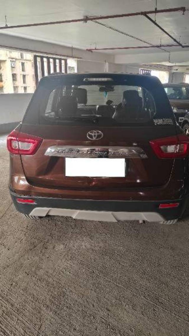 https://images10.gaadi.com/usedcar_image/4415975/original/01e798ec79673ebbda6c5999be83ba71.jpg?imwidth=6402