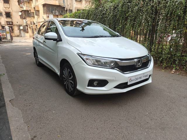 https://images10.gaadi.com/usedcar_image/4416198/original/65312128fa3dd1a24df0fd46f85ef27d.jpeg?imwidth=6400