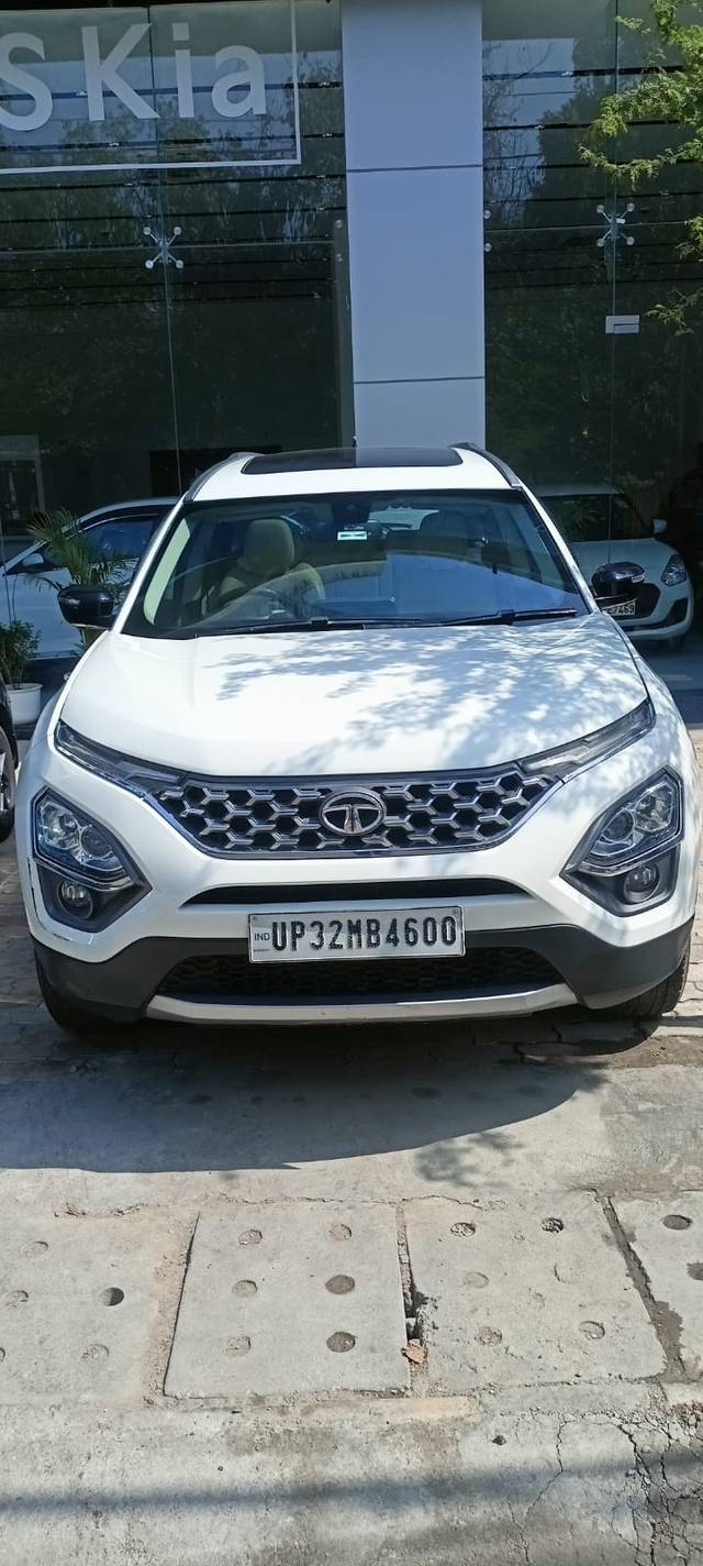 https://images10.gaadi.com/usedcar_image/4416202/original/5db850d8f5a9e2359226598508666674.jpg?imwidth=6400