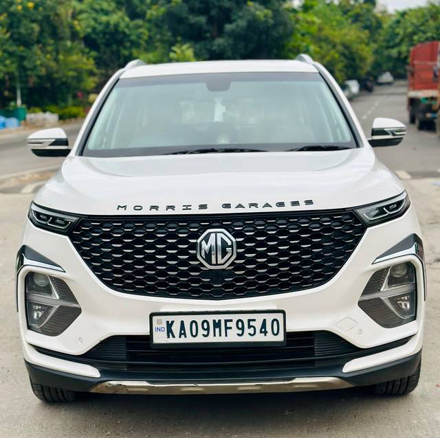 https://images10.gaadi.com/usedcar_image/4416426/original/678b5e1b38b92a07bcfa17a2b605ef7b.jpg?imwidth=6400