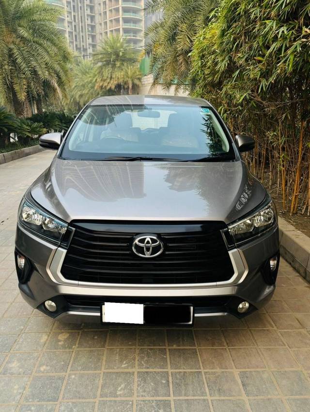 https://images10.gaadi.com/usedcar_image/4416458/original/processed_54832eb2-7907-4b5e-a7cc-75d5dbacee06.jpg?imwidth=6400