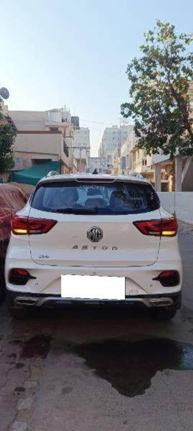 https://images10.gaadi.com/usedcar_image/4416688/original/3ff9ef64b0cfb901099bdd0073f29e42.jpeg?imwidth=6400