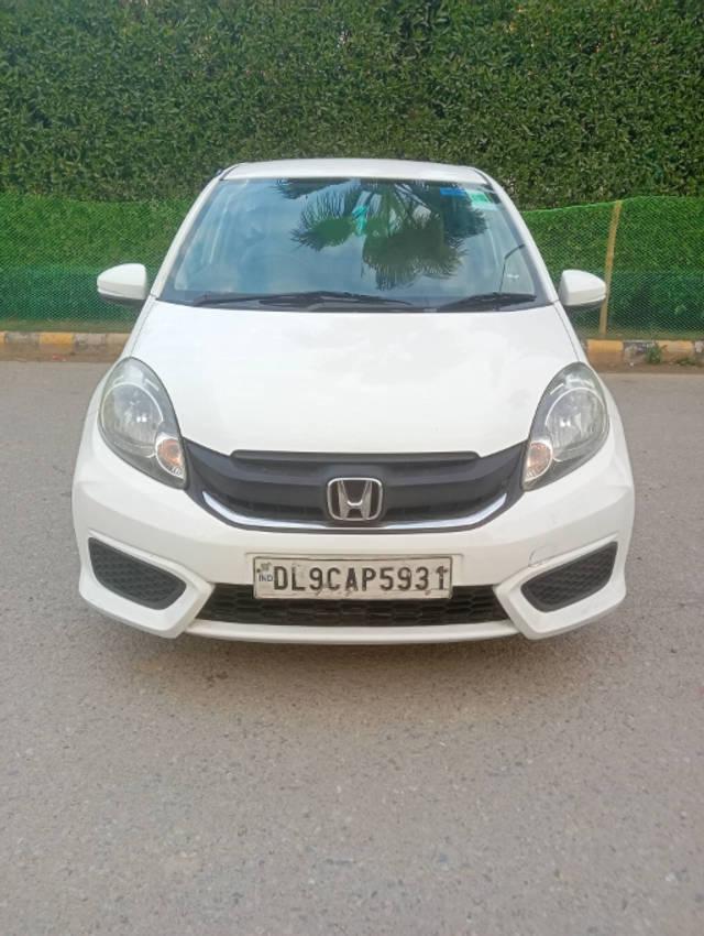 https://images10.gaadi.com/usedcar_image/4416709/original/25574bef5c69e7e78cdd5e8455007d40.png?imwidth=6400