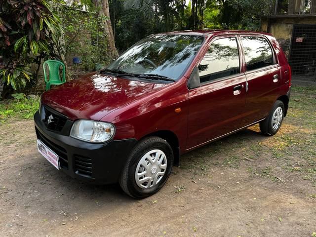 https://images10.gaadi.com/usedcar_image/4416712/original/86acd8c5686e044d7ec6a2486bca28df.jpg?imwidth=6402