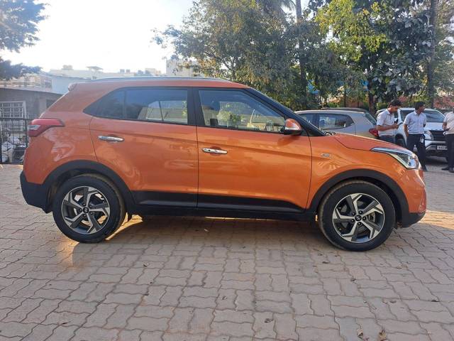 https://images10.gaadi.com/usedcar_image/4416732/original/processed_5dcfd92eee4fe25950ebc6cdd5d143af.jpeg?imwidth=6401