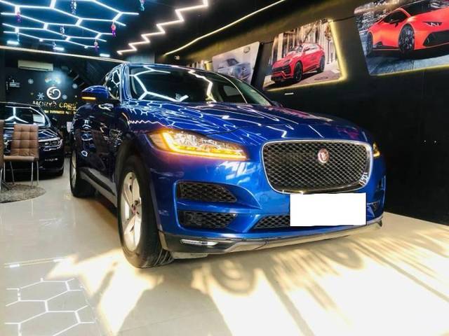 https://images10.gaadi.com/usedcar_image/4416750/original/processed_b39e84bfb6c58c512bcf2ef22535c00d.jpg?imwidth=6401